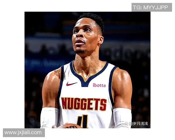 拉塞尔威斯布鲁克的篮球传奇与职业生涯的辉煌历程探讨